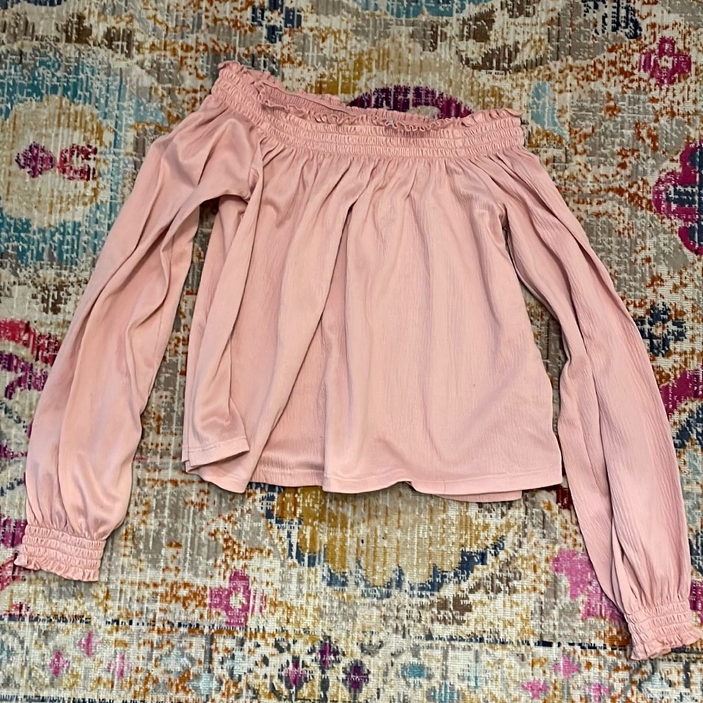 H&M Dusty rose, off shoulder long-sleeved top, size small